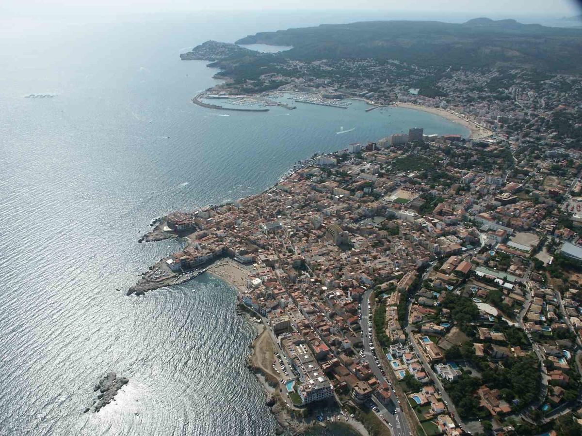 Avinguda Montgo Villa L' Escala Buitenkant foto